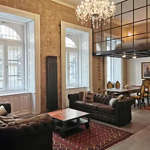 The Address Loft 22ppl Apartment